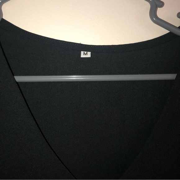 V Neck Amazon Dress - Picture 4 of 6